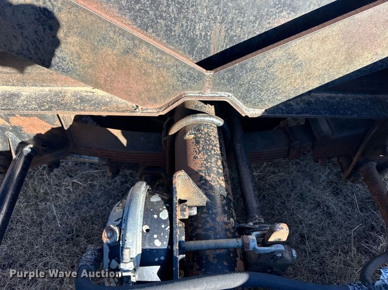 image for item DQ3126 2021 Jantz-Femco combine trailer