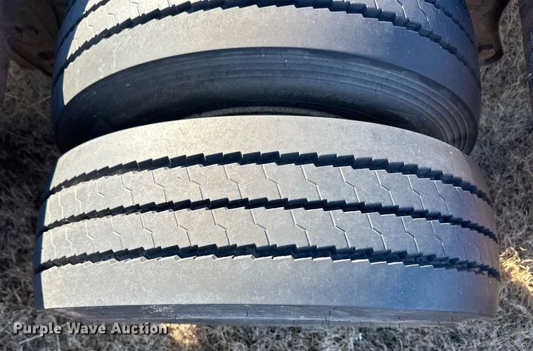 image for item DQ3126 2021 Jantz-Femco combine trailer