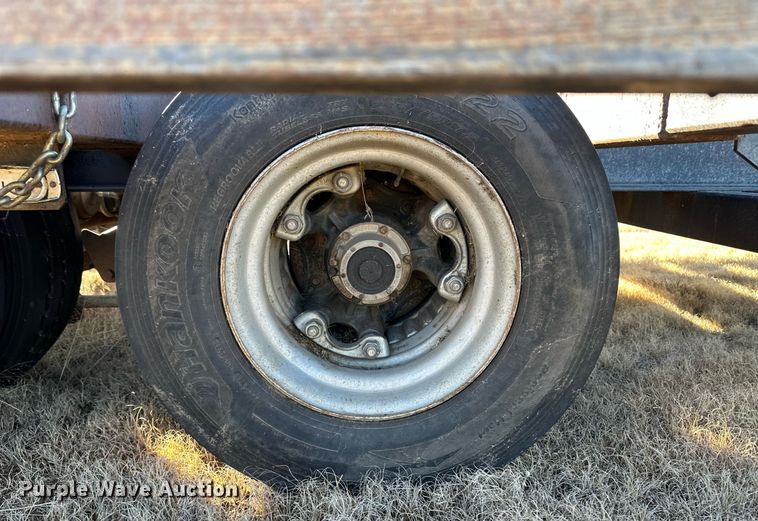 image for item DQ3126 2021 Jantz-Femco combine trailer