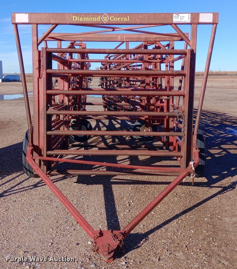 image for item DQ3142 Diamond W corral