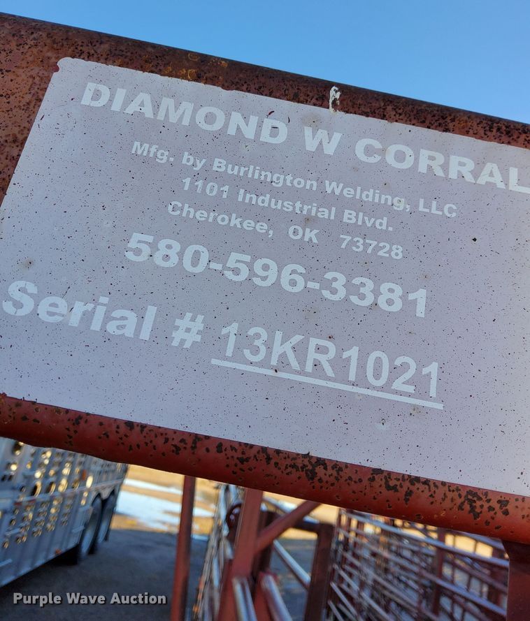 image for item DQ3144 Diamond W corral