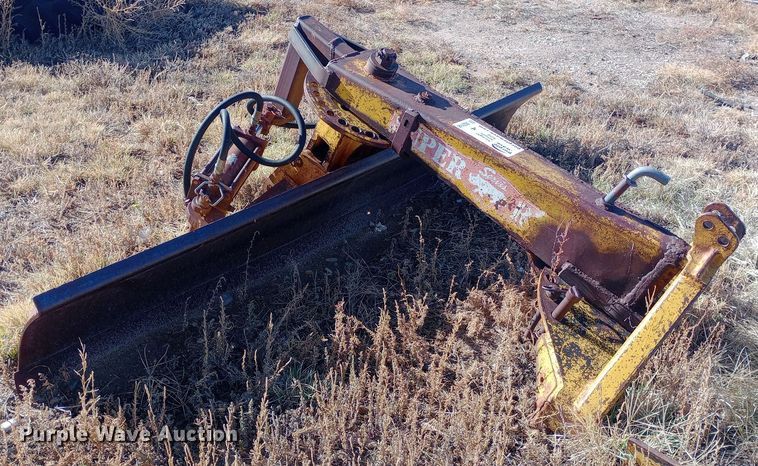 image for item DQ3148 Servis three point blade