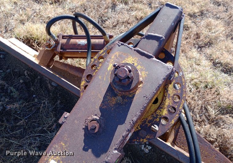 image for item DQ3148 Servis three point blade