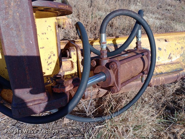 image for item DQ3148 Servis three point blade