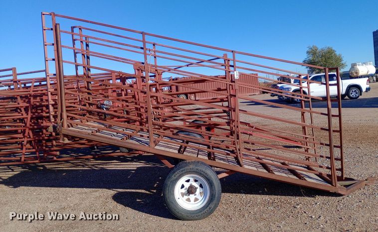 image for item DQ3150 livestock chute