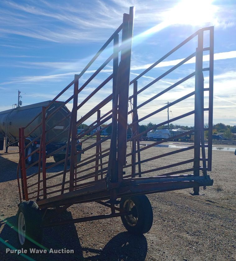 image for item DQ3150 livestock chute