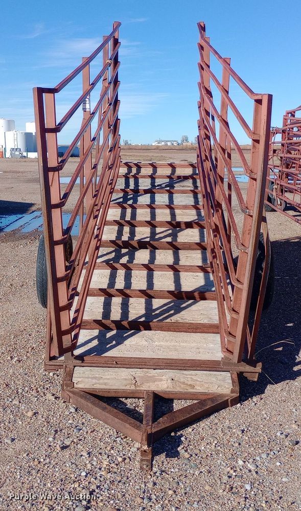image for item DQ3150 livestock chute