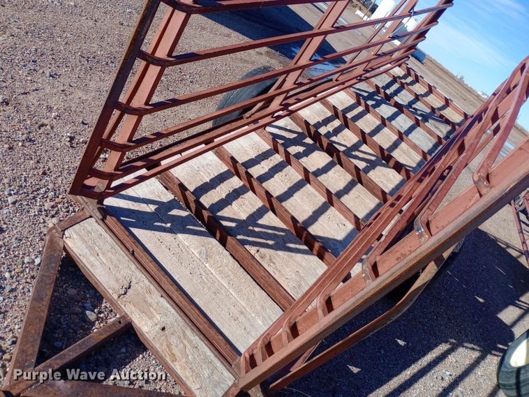 image for item DQ3150 livestock chute
