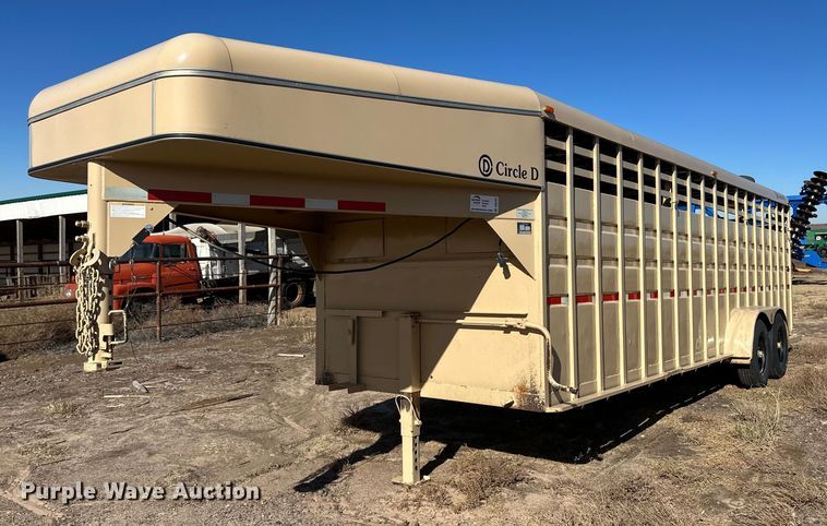 image for item DQ3167 2014 Circle D 6824GNST livestock trailer
