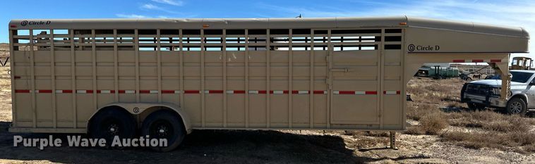 image for item DQ3167 2014 Circle D 6824GNST livestock trailer
