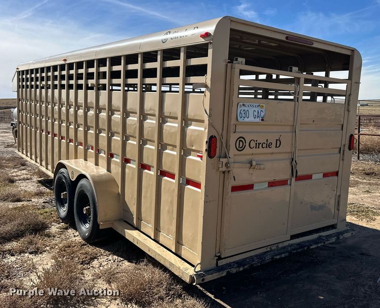 image for item DQ3167 2014 Circle D 6824GNST livestock trailer