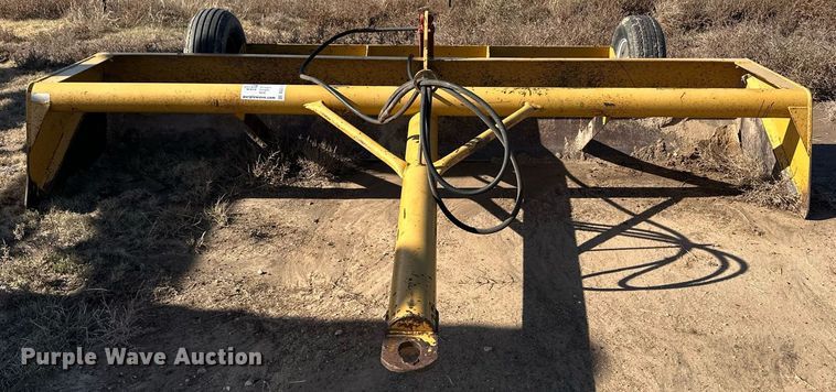 image for item DQ3170 Brown box blade