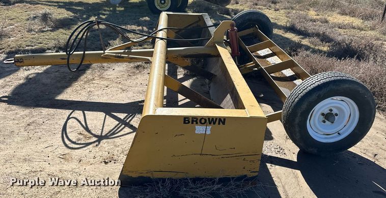 image for item DQ3170 Brown box blade