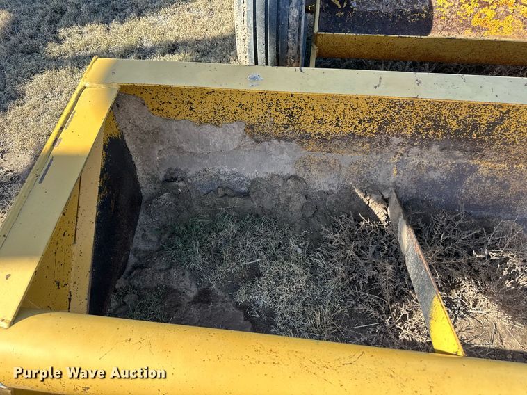 image for item DQ3170 Brown box blade