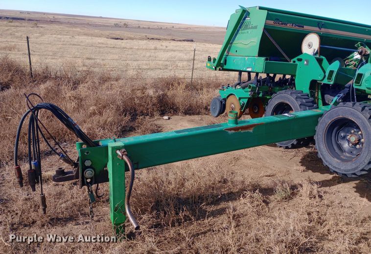image for item DQ3172 2013 Great Plains 3S-3000HD-4875 grain drill