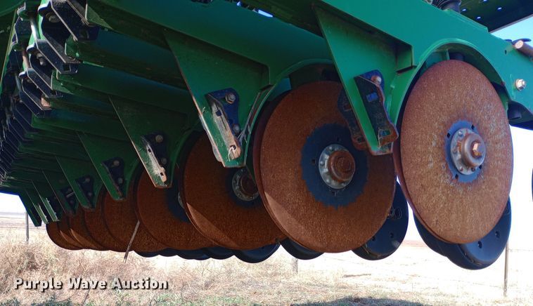 image for item DQ3172 2013 Great Plains 3S-3000HD-4875 grain drill