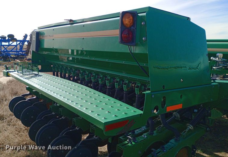 image for item DQ3172 2013 Great Plains 3S-3000HD-4875 grain drill