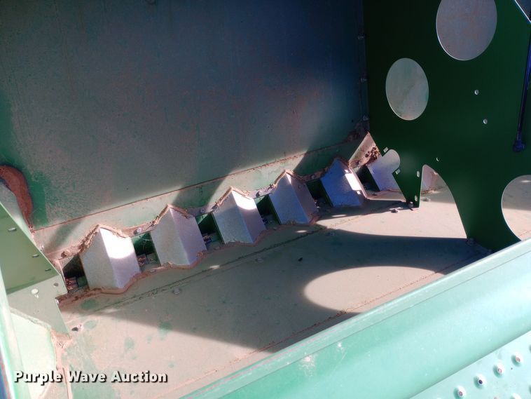 image for item DQ3172 2013 Great Plains 3S-3000HD-4875 grain drill