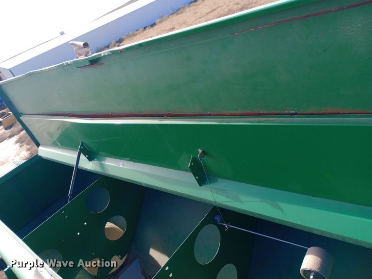 image for item DQ3172 2013 Great Plains 3S-3000HD-4875 grain drill