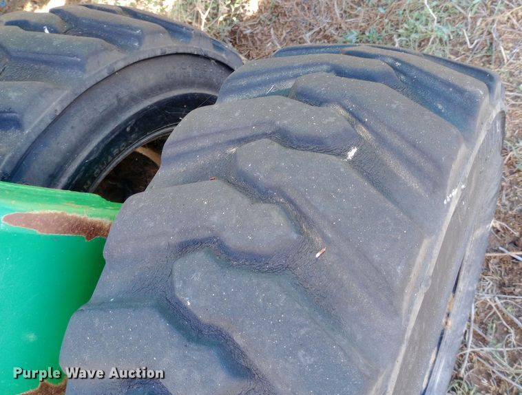 image for item DQ3172 2013 Great Plains 3S-3000HD-4875 grain drill