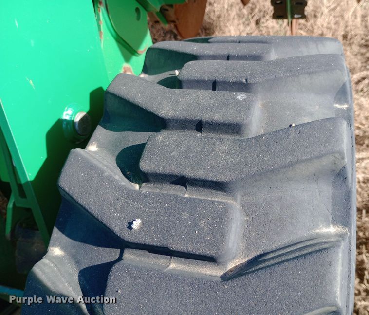 image for item DQ3172 2013 Great Plains 3S-3000HD-4875 grain drill