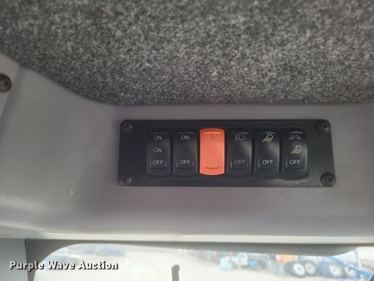 image for item DQ3768 RBR Enterpise Venturi 350 applicator