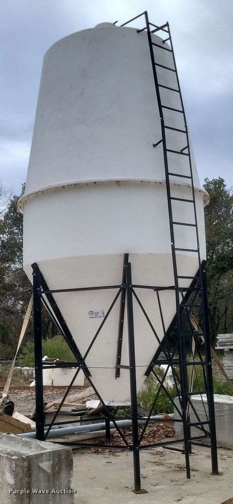 image for item DQ3771 Grain tank