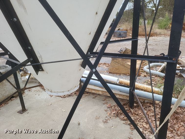 image for item DQ3771 Grain tank