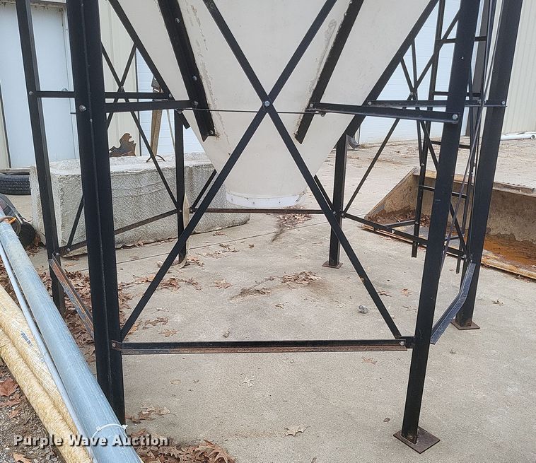 image for item DQ3771 Grain tank