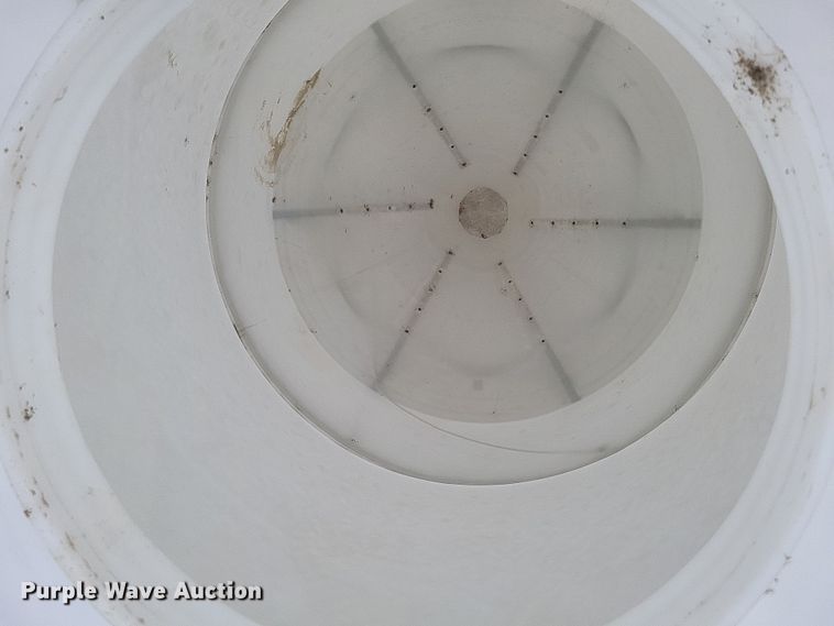 image for item DQ3771 Grain tank