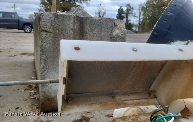 image for item DQ3771 Grain tank
