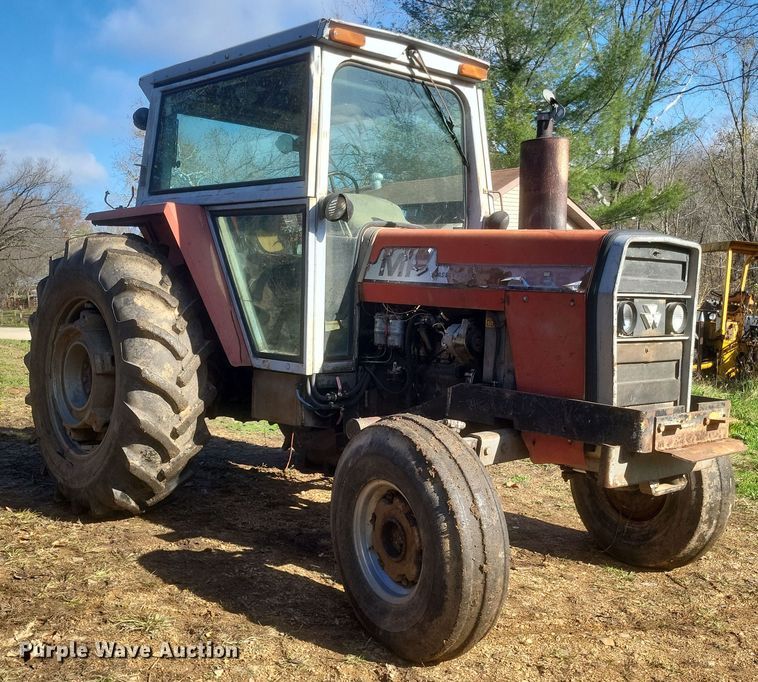 image for item DQ3778 1981 Massey Ferguson  285 tractor
