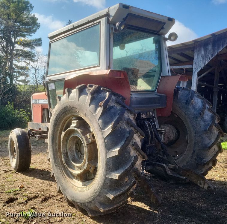 image for item DQ3778 1981 Massey Ferguson  285 tractor