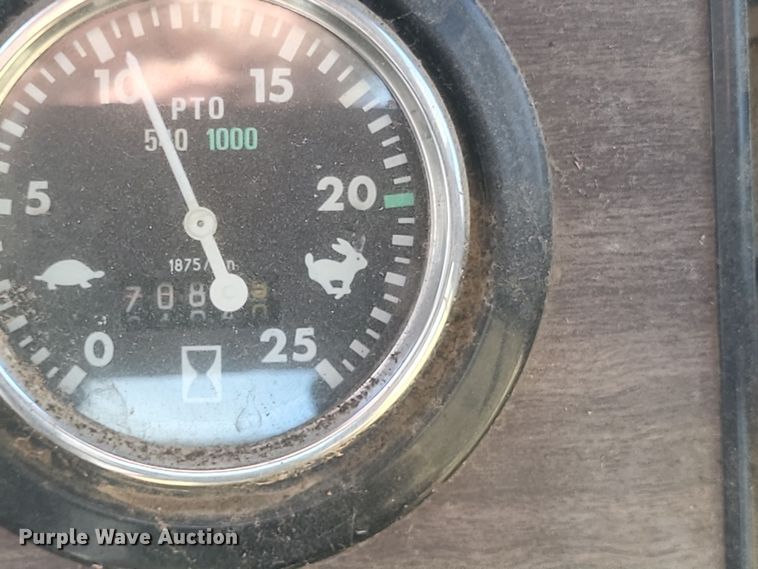 image for item DQ3778 1981 Massey Ferguson  285 tractor