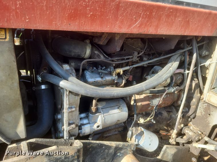 image for item DQ3778 1981 Massey Ferguson  285 tractor