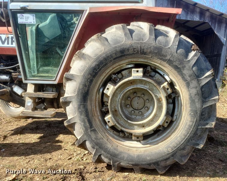 image for item DQ3778 1981 Massey Ferguson  285 tractor