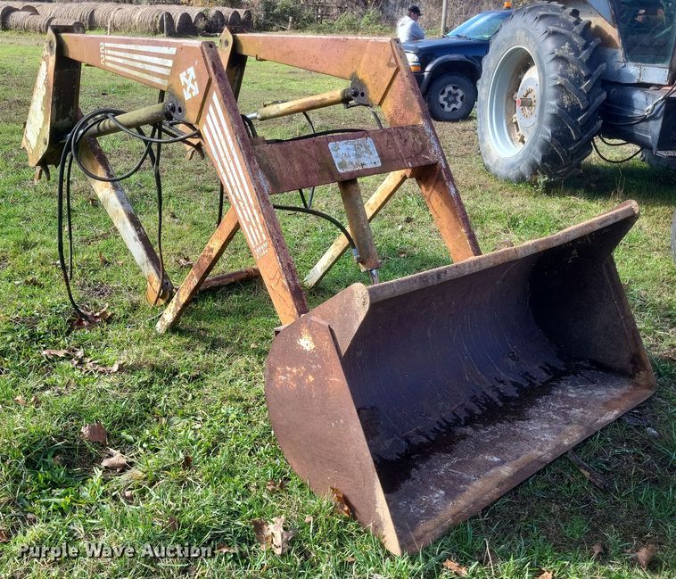 image for item DQ3778 1981 Massey Ferguson  285 tractor