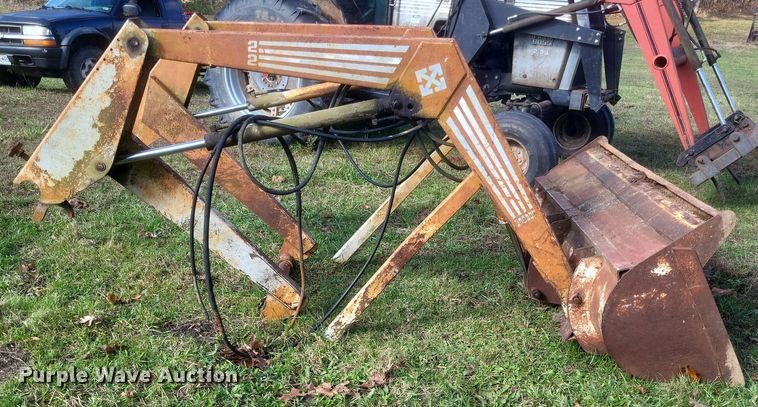 image for item DQ3778 1981 Massey Ferguson  285 tractor