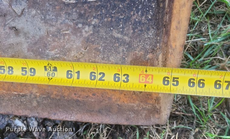 image for item DQ3778 1981 Massey Ferguson  285 tractor