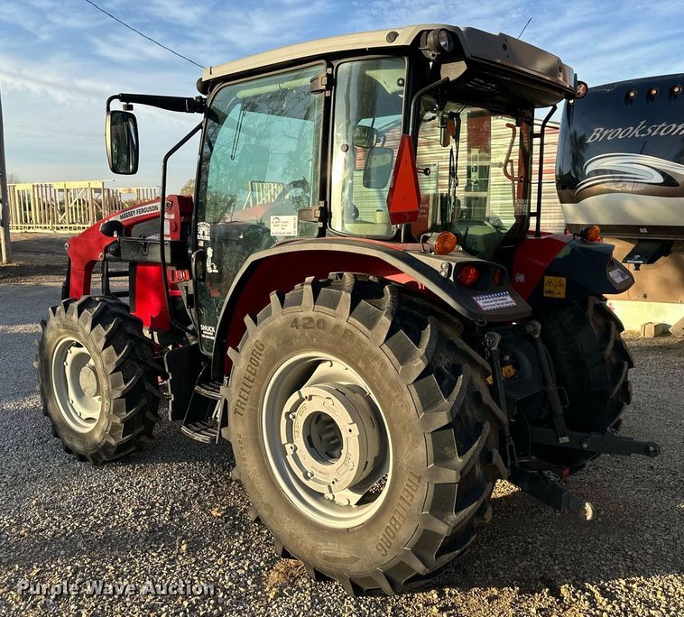 image for item DR2742 2019 Massey Ferguson 4707NC4 MFWD tractor