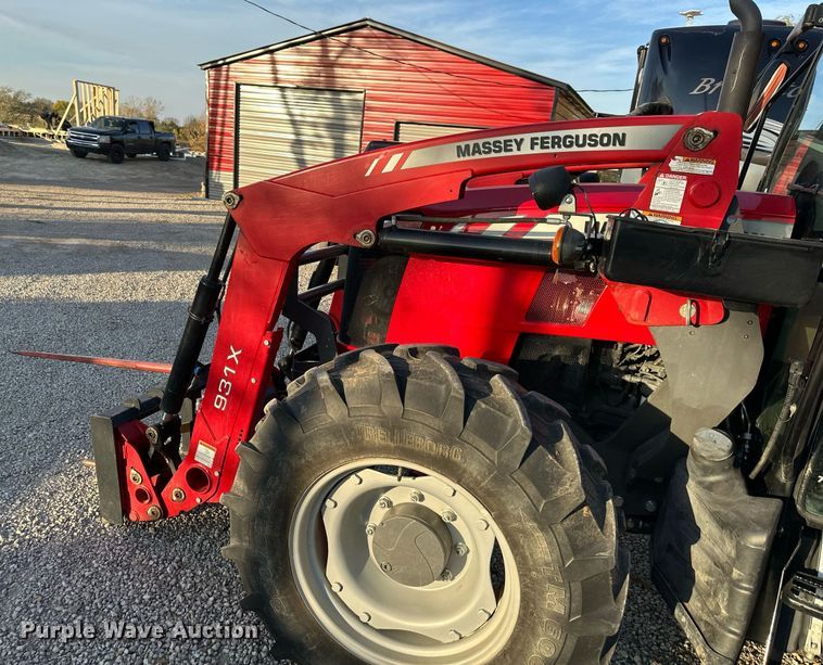image for item DR2742 2019 Massey Ferguson 4707NC4 MFWD tractor