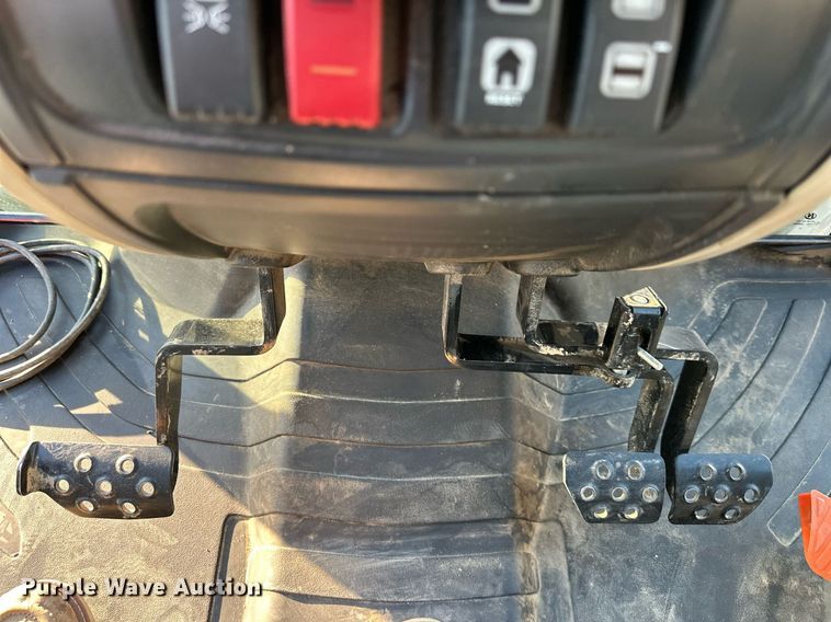 image for item DR2742 2019 Massey Ferguson 4707NC4 MFWD tractor