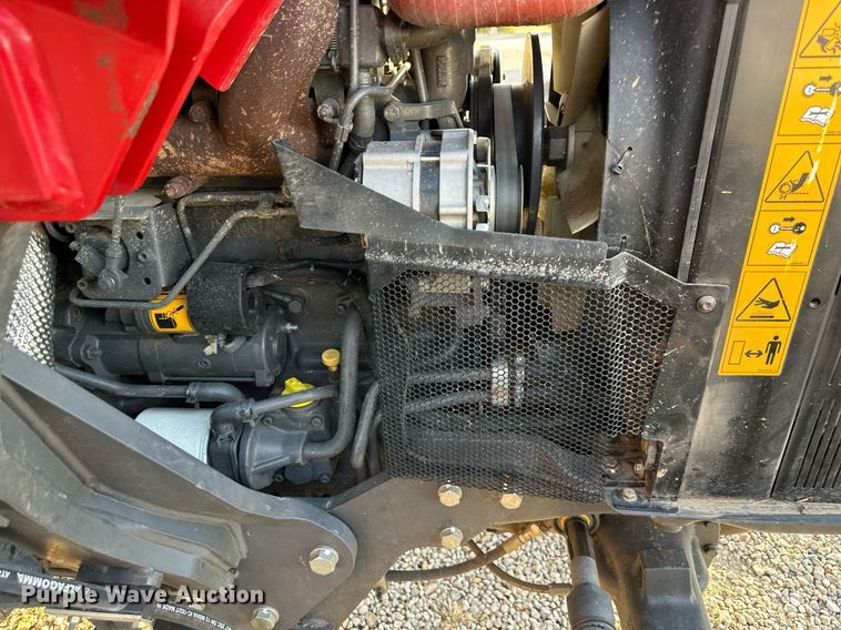 image for item DR2742 2019 Massey Ferguson 4707NC4 MFWD tractor