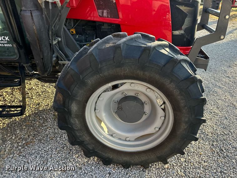 image for item DR2742 2019 Massey Ferguson 4707NC4 MFWD tractor