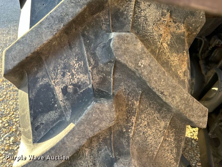 image for item DR2742 2019 Massey Ferguson 4707NC4 MFWD tractor