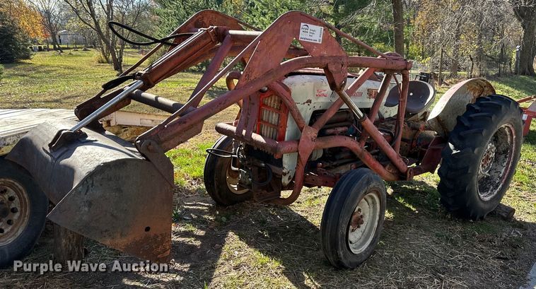 image for item DS3259 Ford Power Master 801 tractor