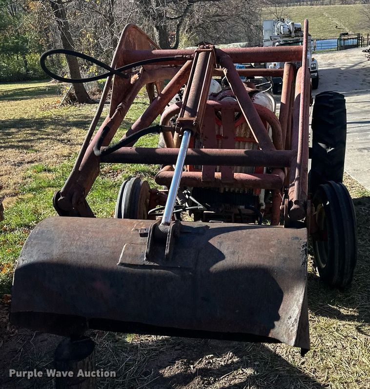 image for item DS3259 Ford Power Master 801 tractor