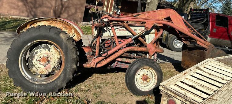 image for item DS3259 Ford Power Master 801 tractor