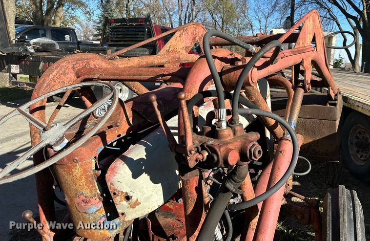 image for item DS3259 Ford Power Master 801 tractor