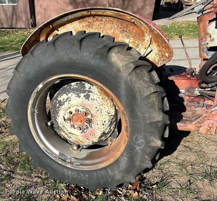 image for item DS3259 Ford Power Master 801 tractor